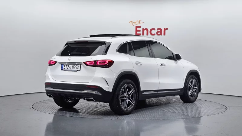 Mercedes-Benz GLA-Class