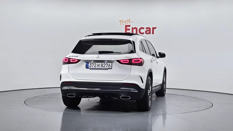 Mercedes-Benz GLA-Class