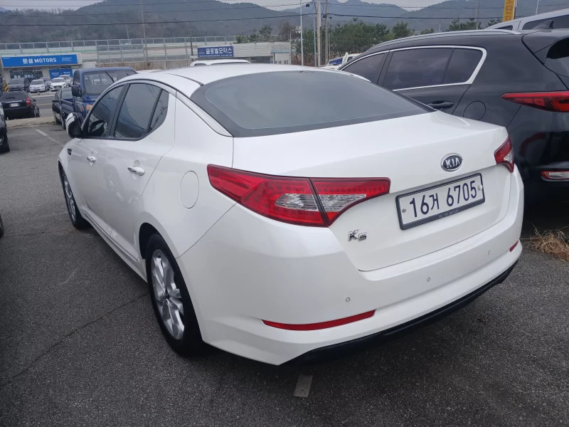 Kia K5