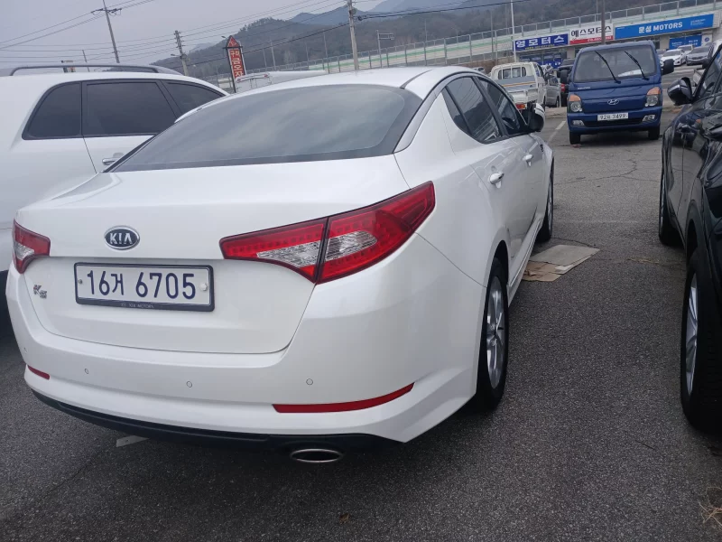 Kia K5
