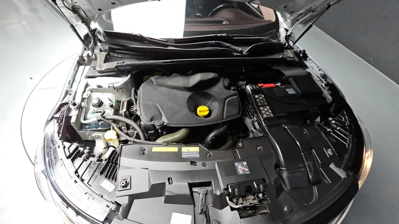 Renault SM6