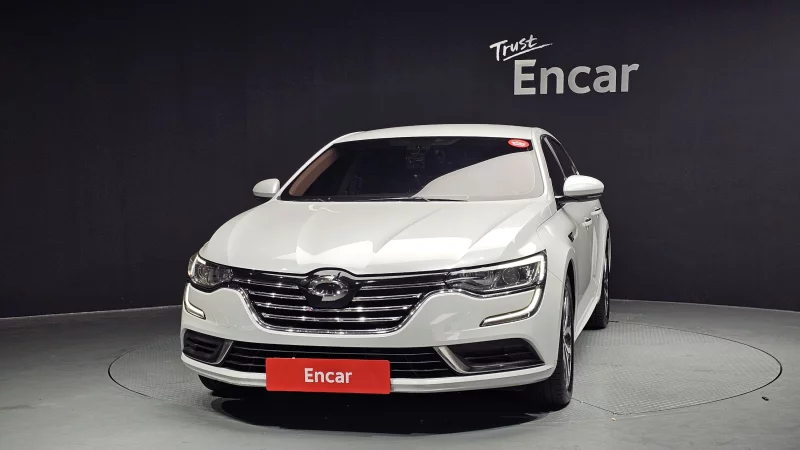 Renault SM6
