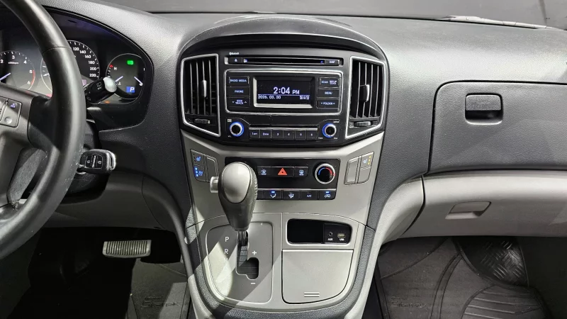 Hyundai Grand Starex
