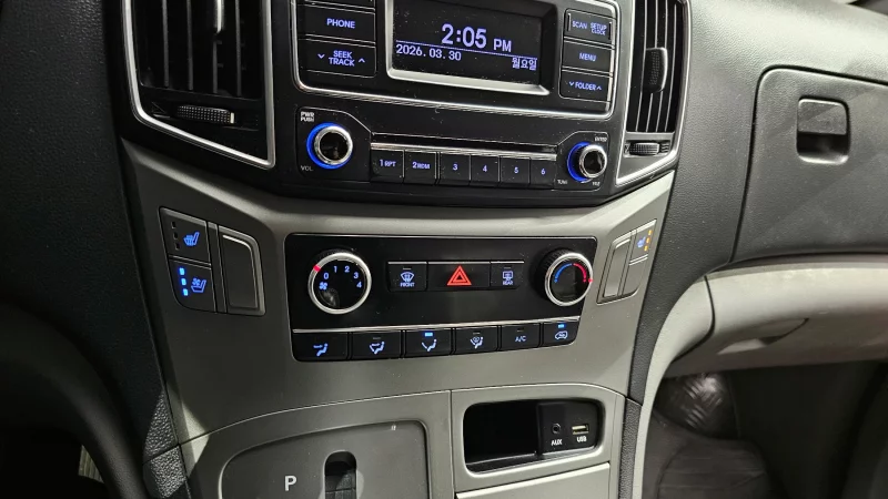 Hyundai Grand Starex