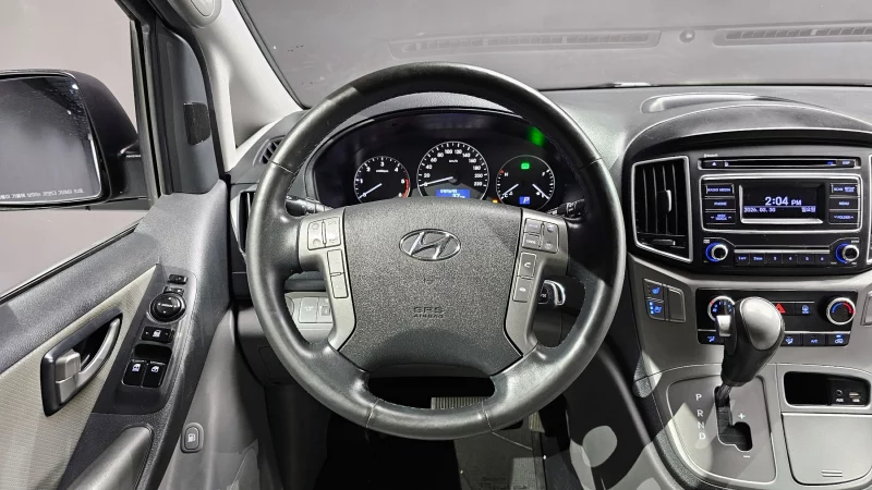 Hyundai Grand Starex