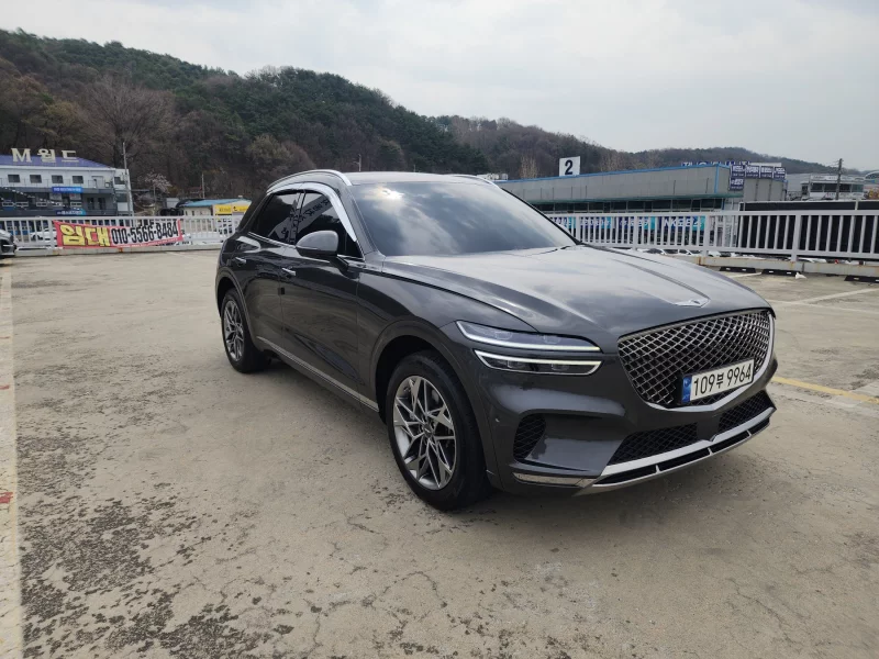Genesis GV70