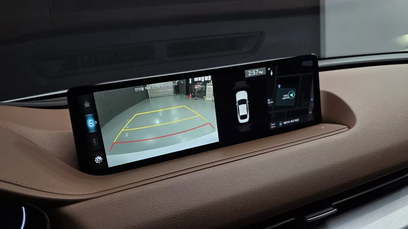 Genesis Electrified G80