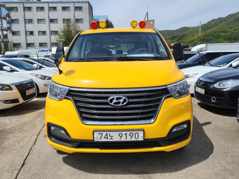 Hyundai Grand Starex