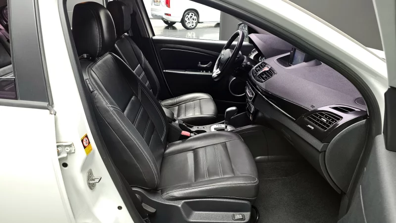 Renault SM3
