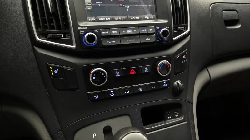 Hyundai Grand Starex