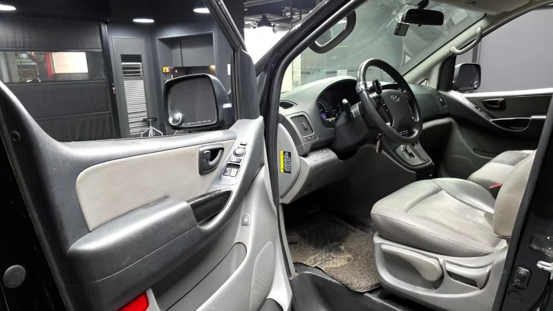 Hyundai Grand Starex