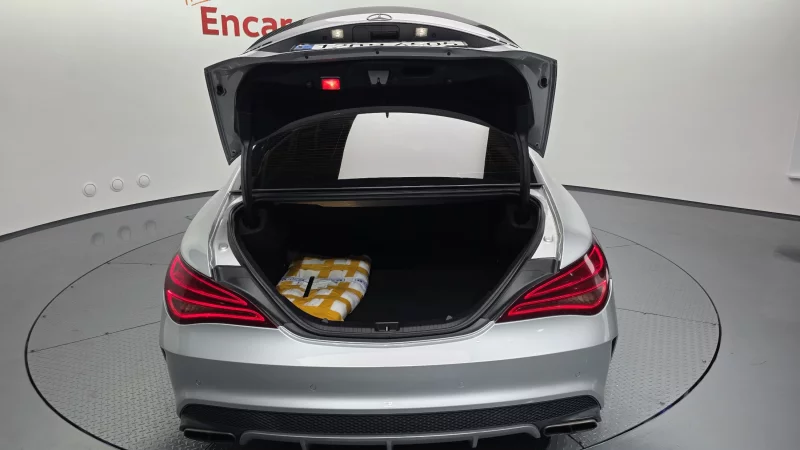 Mercedes-Benz CLA-Class