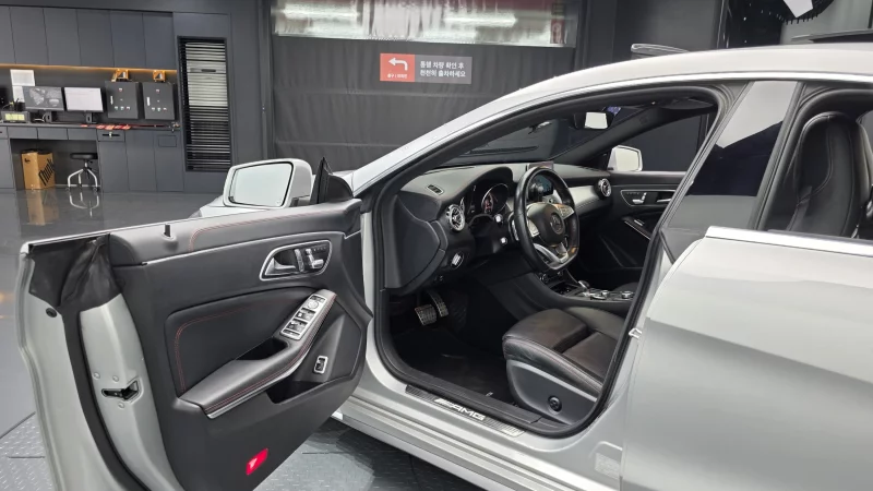 Mercedes-Benz CLA-Class