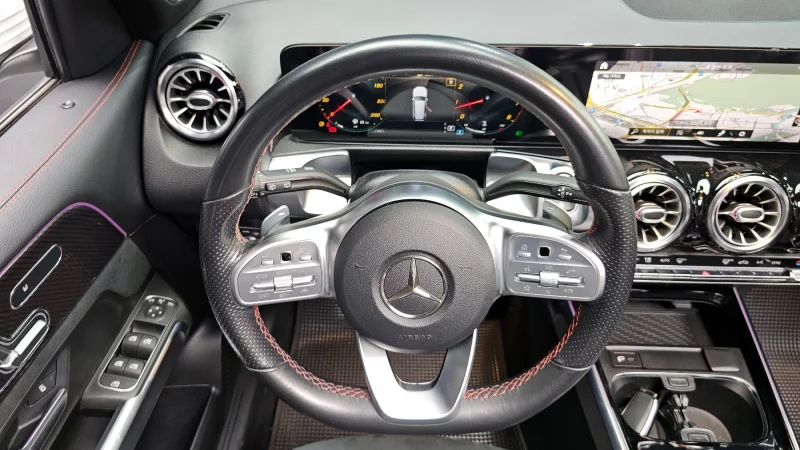 Mercedes-Benz GLB-Class