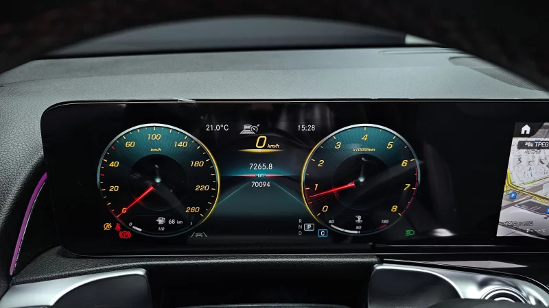 Mercedes-Benz GLB-Class