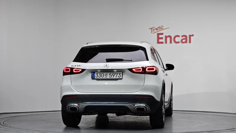 Mercedes-Benz GLA-Class