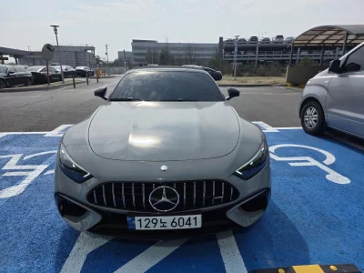 Mercedes-Benz SL-Class