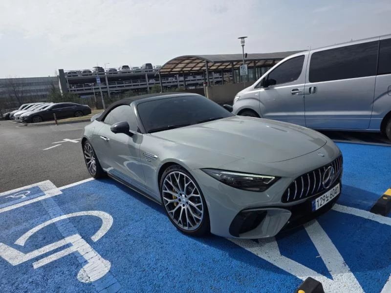 Mercedes-Benz SL-Class