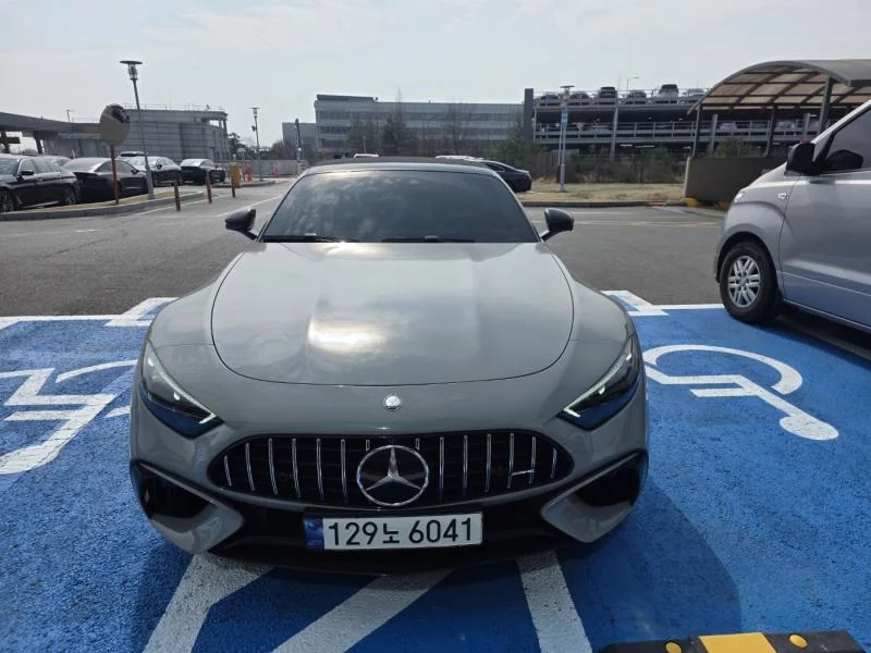 Mercedes-Benz SL-Class