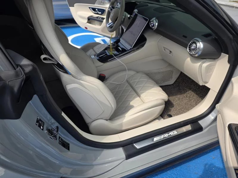 Mercedes-Benz SL-Class