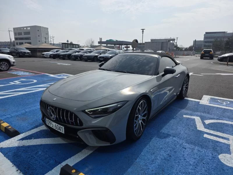 Mercedes-Benz SL-Class