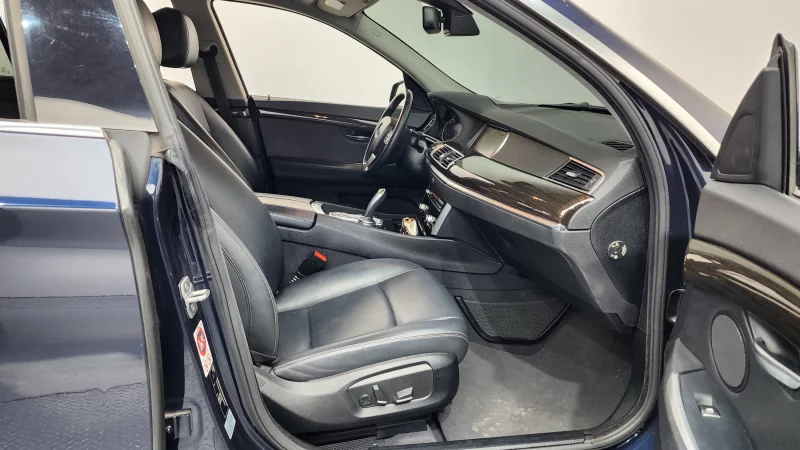 BMW 5-Series Gran Turismo