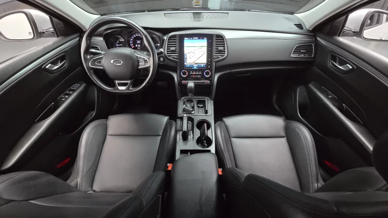 Renault SM6