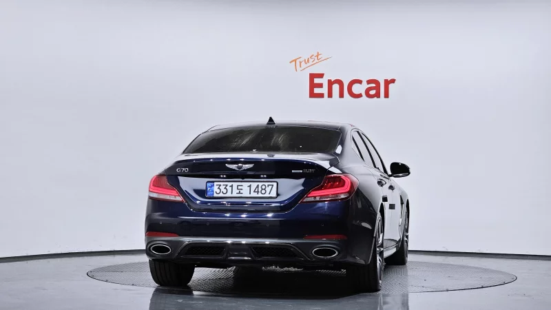 Genesis G70