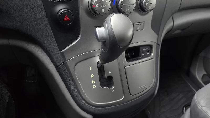 Hyundai Grand Starex