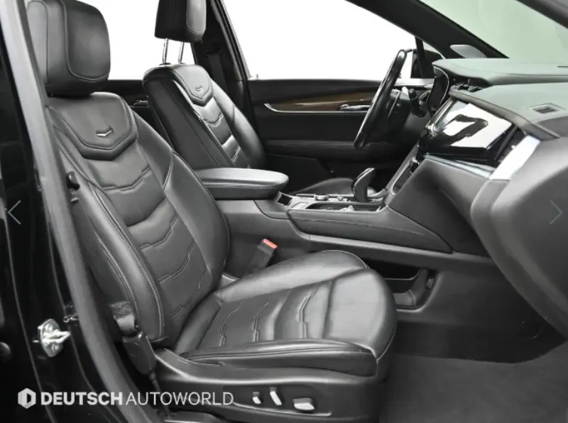 Cadillac XT6