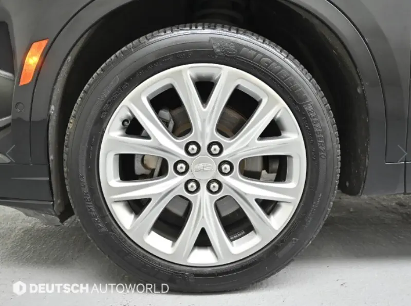 Cadillac XT6