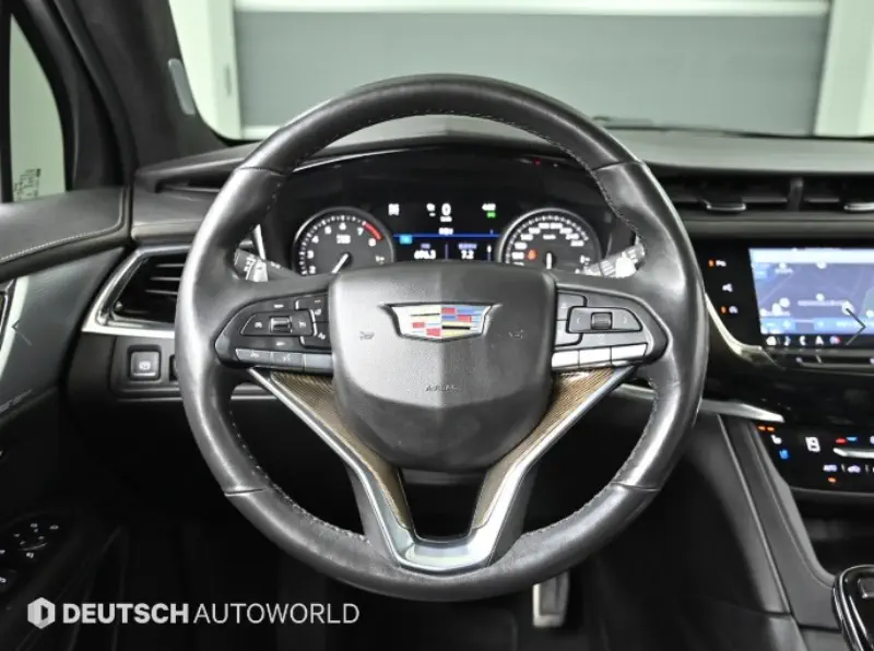 Cadillac XT6