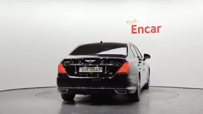 Genesis EQ900