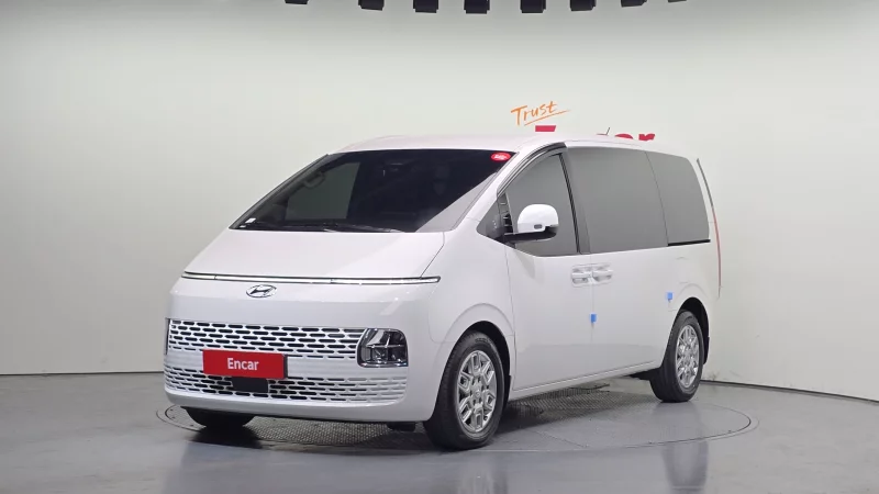Hyundai Staria