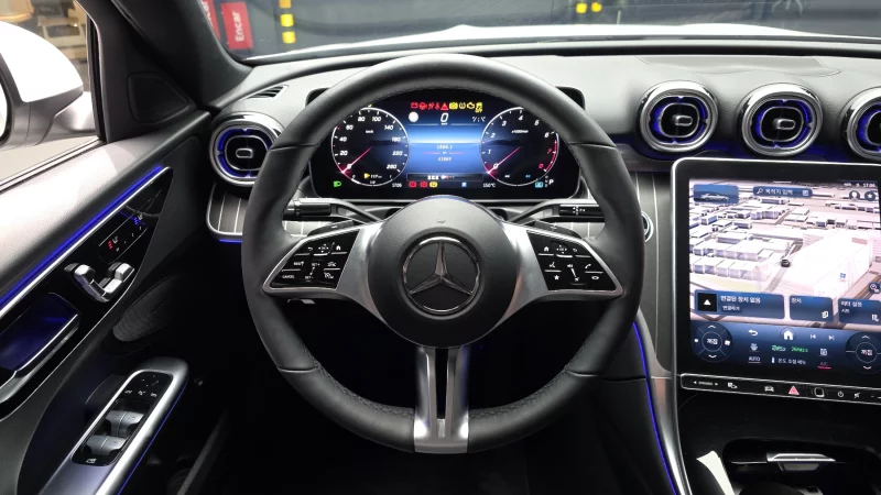 Mercedes-Benz C-Class