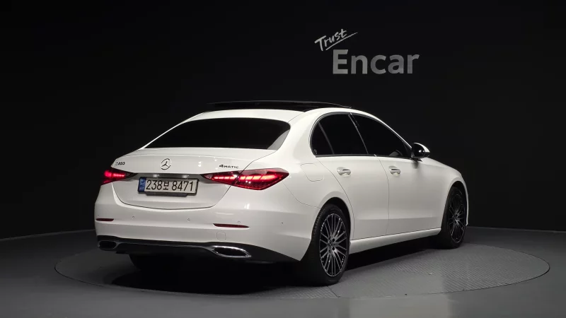 Mercedes-Benz C-Class