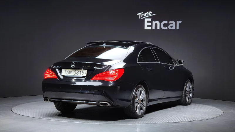 Mercedes-Benz CLA-Class