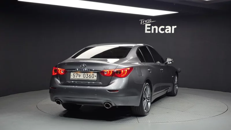 Infiniti Q50