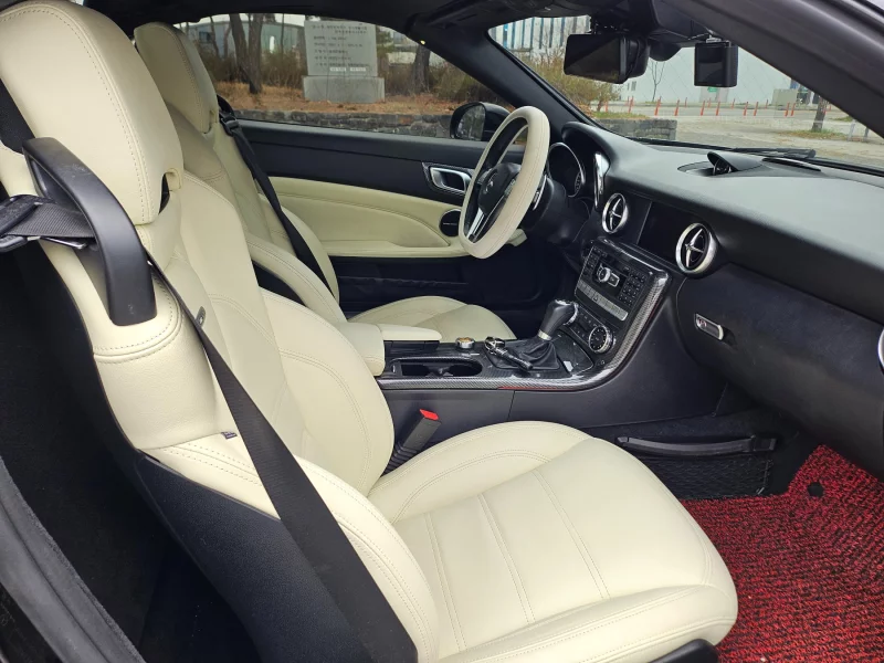 Mercedes-Benz SLK-Class