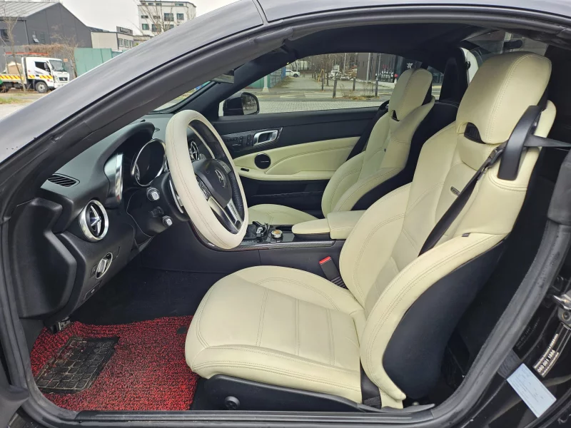 Mercedes-Benz SLK-Class