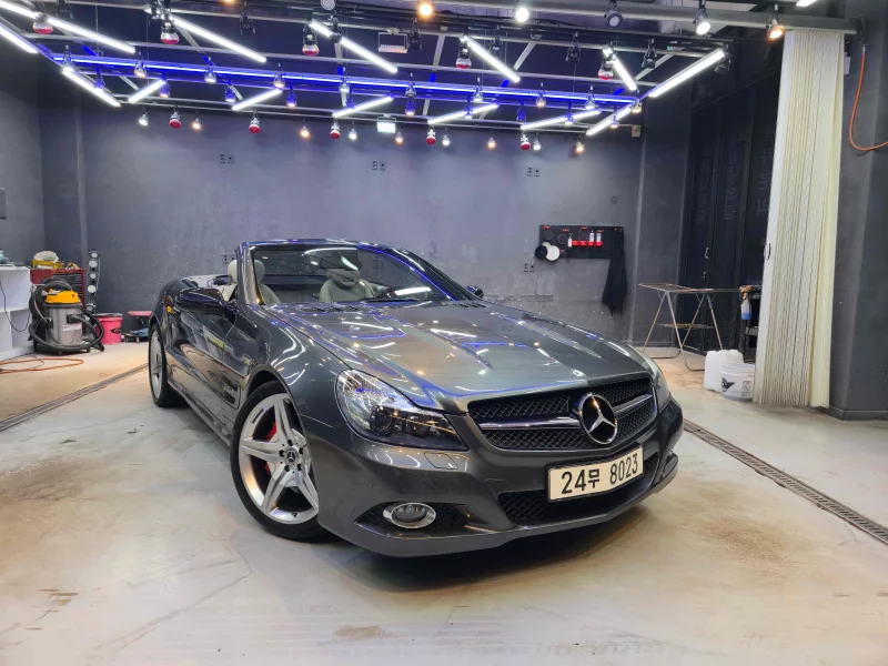 Mercedes-Benz SL-Class