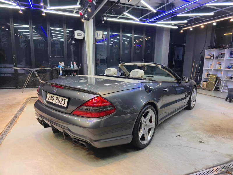 Mercedes-Benz SL-Class