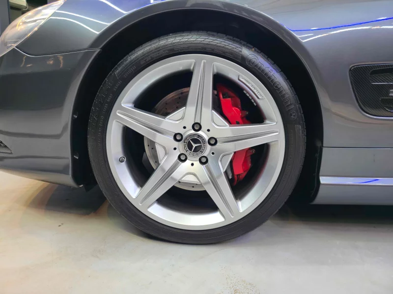 Mercedes-Benz SL-Class