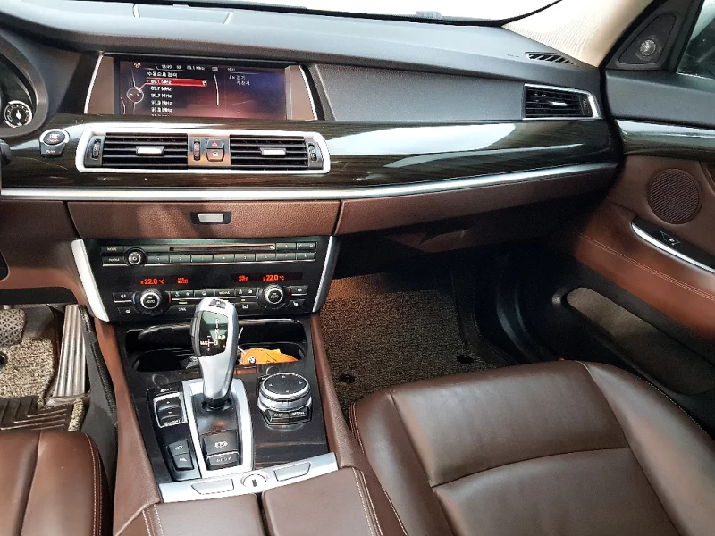 BMW 5-Series Gran Turismo