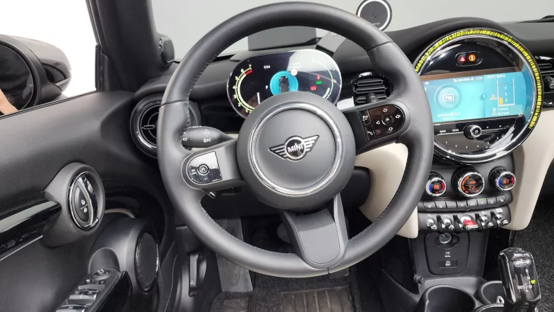 MINI Cooper Convertible