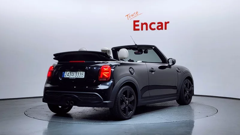 MINI Cooper Convertible