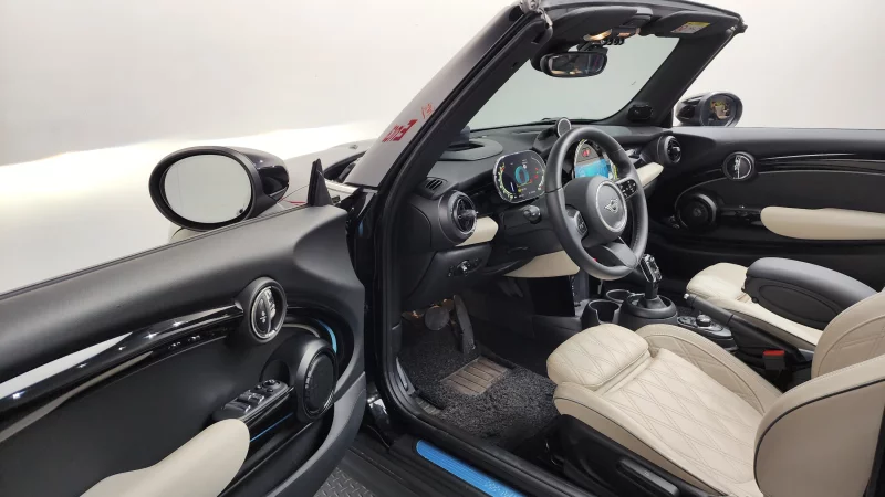 MINI Cooper Convertible