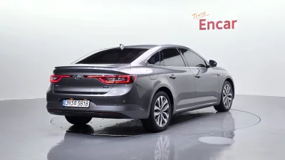 Renault SM6