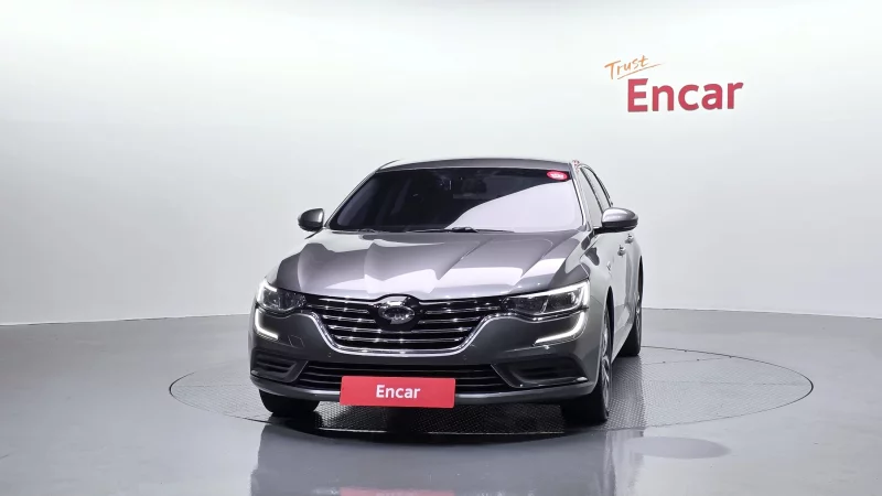 Renault SM6