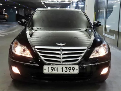 Hyundai Genesis
